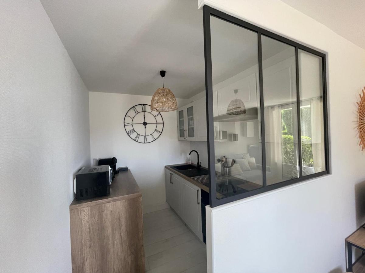 Апартаменты Le Plein Soleil, Appt 2 Pieces Terrasse, 600 M De La Plage De Blonville Sur Mer Экстерьер фото